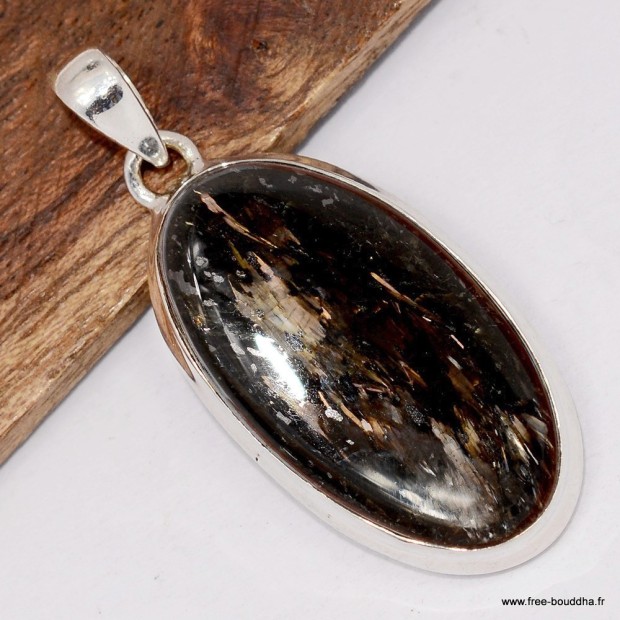 Pendentif Nuummite bleutée rare – Ovale en argent 925