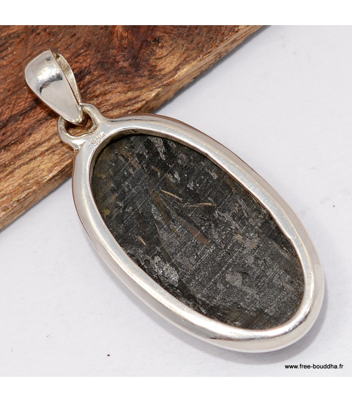 Pendentif Nuummite bleutée rare – Ovale en argent 925