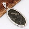 Pendentif Nuumite ovale allongé - Pendentifs pierres naturelles