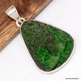 Pendentif Grenat vert Uvarovite forme libre - Bijoux en Grenat Uvarovite