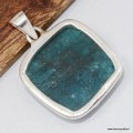 Pendentif apatite bleue néon carré en argent 925 certifié