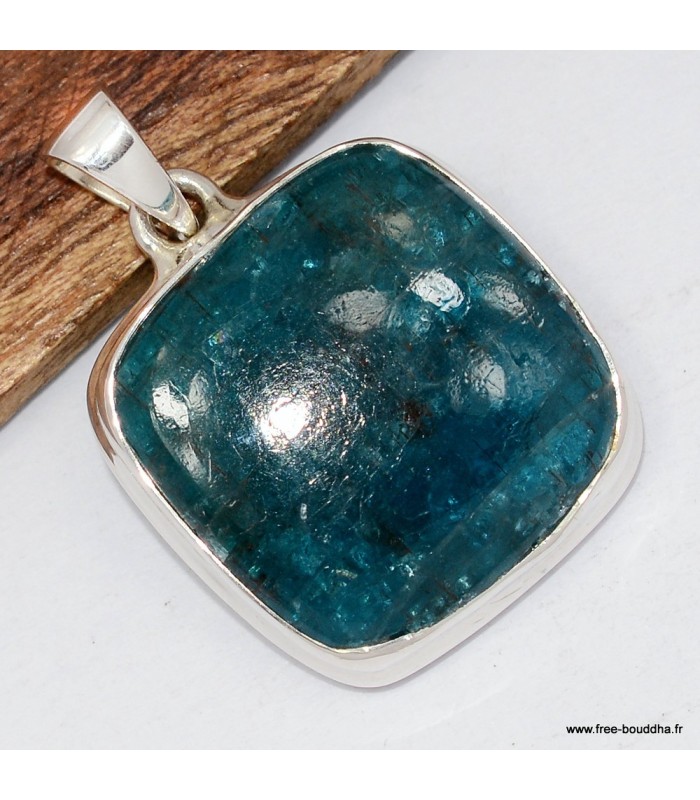 Pendentif apatite bleue néon carré en argent 925 certifié