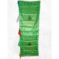 Drapeau bouddhiste Tara Verte en soie, artisanal du Népal.