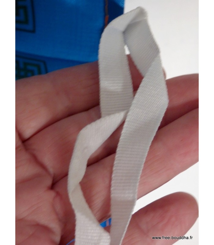 Drapeau bouddhiste en soie artisanale du Népal