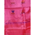 Grand drapeau bouddhiste Chenrezi en soie 1,9 m - Drapeaux tibétains