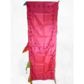 Grand drapeau bouddhiste Chenrezi en soie 1,9 m - Drapeaux tibétains