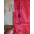 Grand drapeau bouddhiste Chenrezi en soie 1,9 m - Drapeaux tibétains