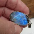 Pendentif Pierre de Lune bleu intense et Tourmaline - Bijoux en Pierre de lune