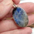 Pendentif Pierre de Lune bleu intense et Tourmaline - Bijoux en Pierre de lune