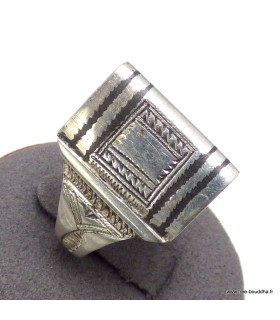Bague Touareg en argent 925, forme triangulaire, taille 59.