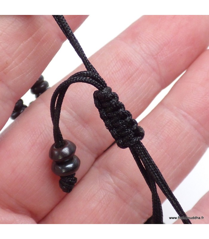 Bracelet tibétain artisanal en os de buffle sculpté à la main.