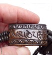 Bracelet bouddhiste artisanal en os de buffle sculpté main.