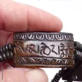 Bracelet tibétain sculpté main Mantra Chenrezi - Bracelets tibétains bouddhistes