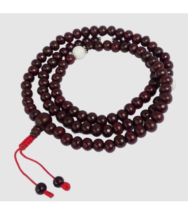 Mala tibétain Bois de rose et corail – bijou spirituel du Népal