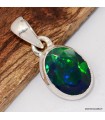 Pendentif opale noire du Chili reflets verts et bleus pierre naturelle