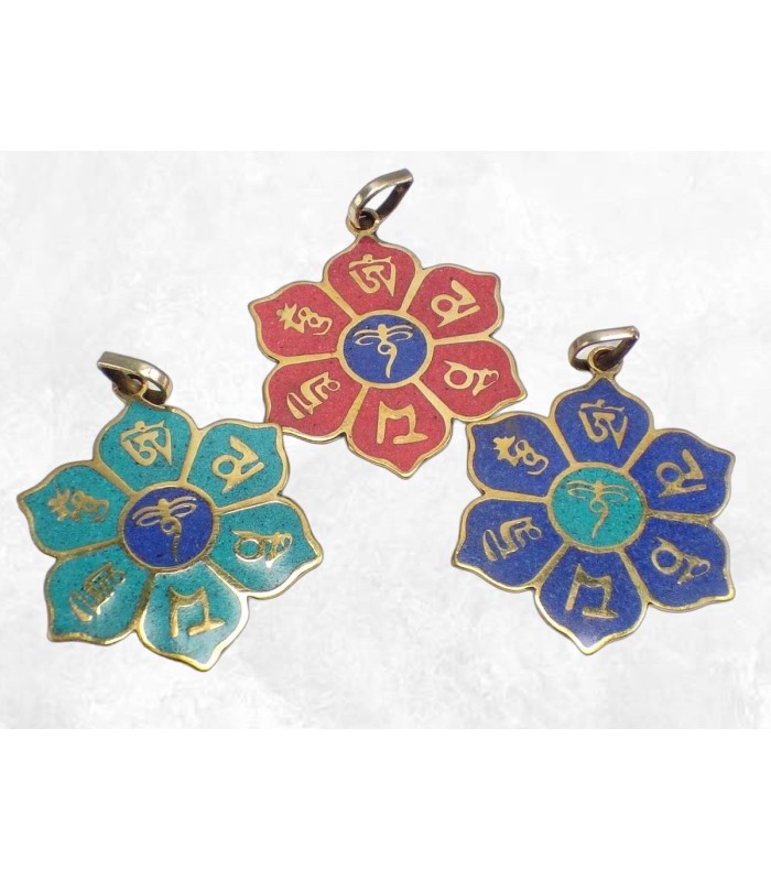 Pendentif tibétain sacré – Fleur Mantra avec Om, Bouddha ou Nœud infini