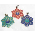 Pendentif tibétain Fleur mantra de Chenrezi - Pendentifs tibétains bouddhistes