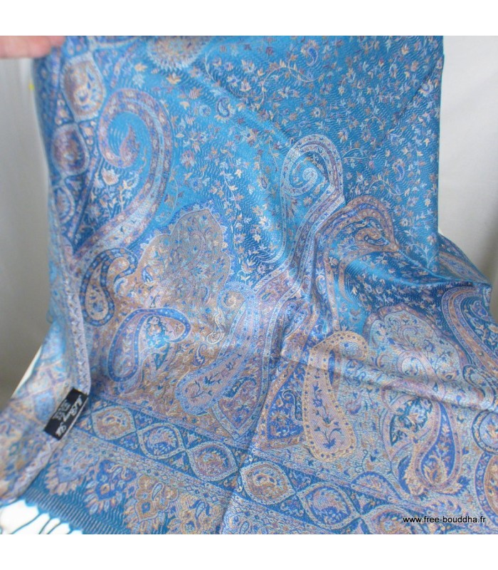 Châle en soie naturelle bleu – Élégance et reflets moirés