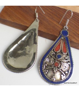 Boucles d’oreilles tibétaines pendantes en métal et résine, forme poire