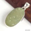 Pendentif oval en Préhnite brute - Pendentifs pierres naturelles