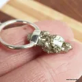 Pendentif Pyrite dorée authentique avec anneau - Pendentifs pierres naturelles