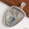 Gros Pendentif semi-oval en Tourmaline indigo sur Quartz fumé - Bijoux en Tourmaline Indigo