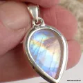 Bijou pendentif en Pierre de lune bleue péristérite - Bijoux en Pierre de lune