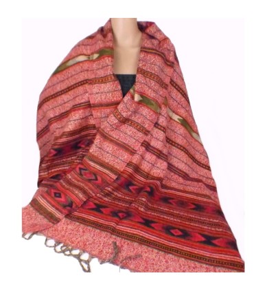 Grand châle népalais rouge noir, doux et polyvalent.