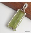 Pendentif Cyanite verte brute argent 925 pierre naturelle certifiée

