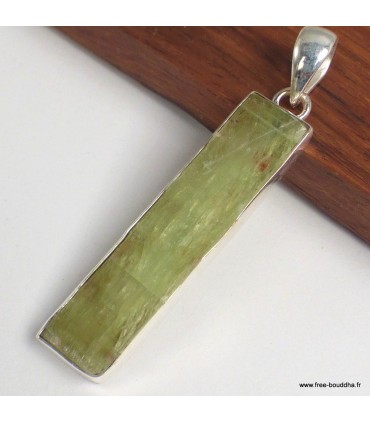Pendentif Cyanite verte brute authentique argent 925 pierre naturelle