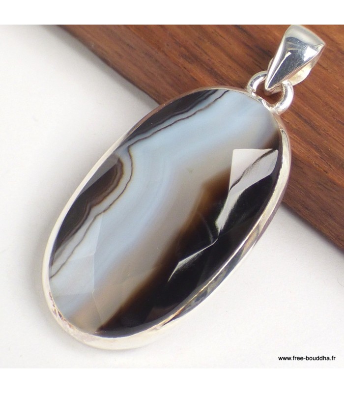 Agate noire – Pierre d’ancrage et de protection naturelle