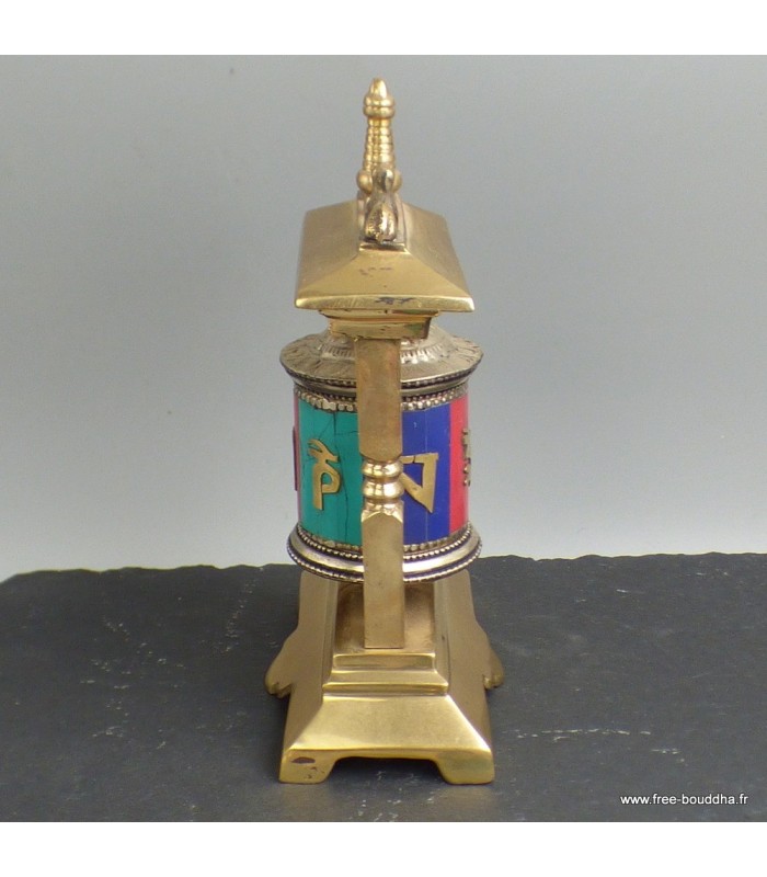 Moulin à prières en laiton et pierres naturelles.