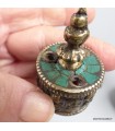 Porte-encens bouddhiste en laiton et turquoise – artisanal Népal