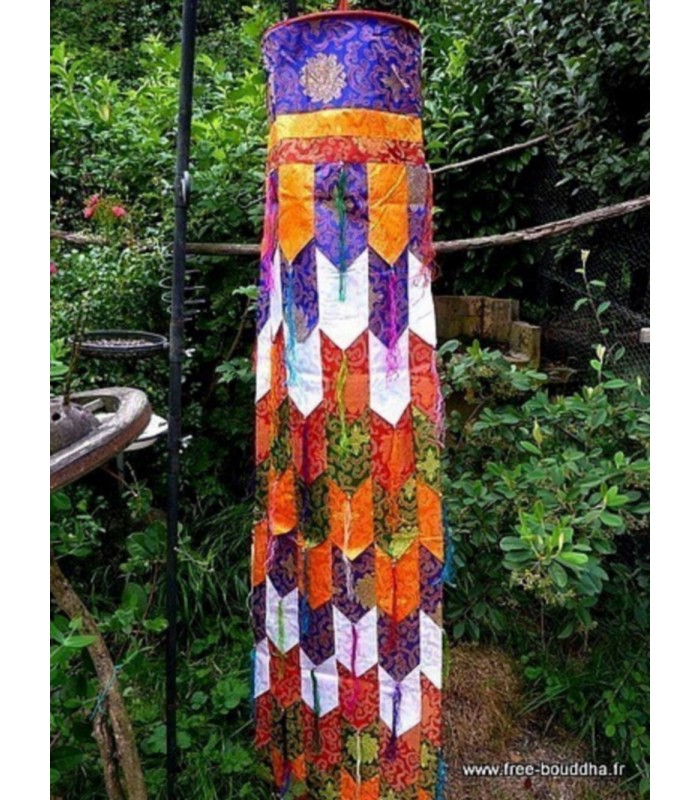 Tenture bouddhiste Gyaltsen Chokhur 90 cm polyester fabriquée au Népal