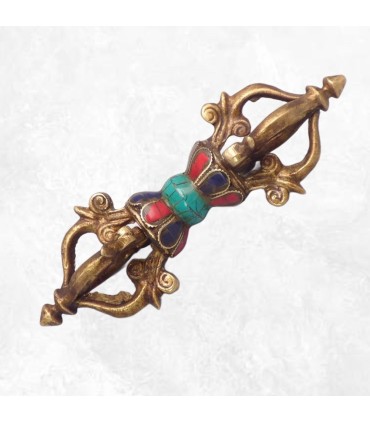 Drigug tibétain en laiton, 14,5 cm, pierres naturelles.