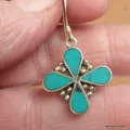 Boucles d'oreilles tibétaines 4 pétales - Bijoux tibetains bouddhistes