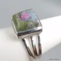 Bague Rubis sur Fuchsite carrée taille 56 - Bijoux en Rubis sur Fuchsite