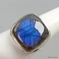 Bague Labradorite bleue carrée T 61 - Bijoux en Labradorite