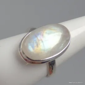 Bague ovale Pierre de lune arc-en-ciel taille 59 - Bijoux en Pierre de lune