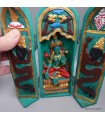 Autel triptyque bouddhiste Tara Verte – Résine artisanale – 20 cm