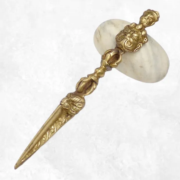 Phurba tibétain et Dorjé en laiton 20 cm, Népal - Phurba tibétain, dague magique