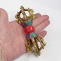 Dorje vajra tibétain 4 branches, pierre rouge, 13,5 cm - Dordjé, double dorjé (sans cloche)