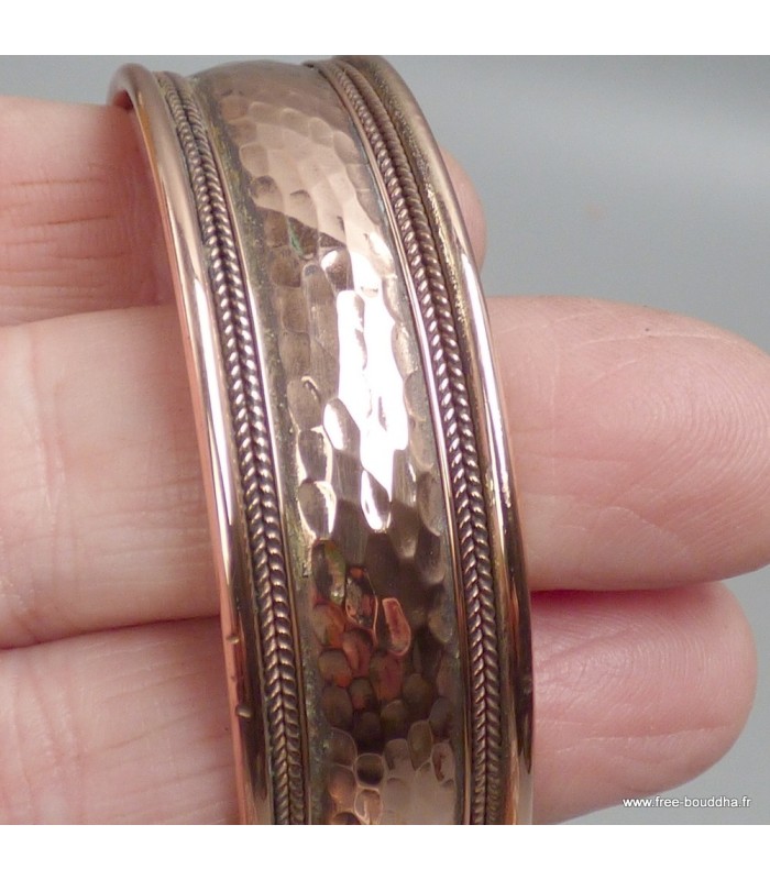 Bracelet en cuivre martelé, fabrication artisanale Népal