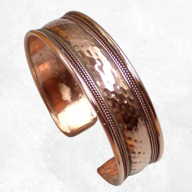 Bracelet en cuivre martelé fabriqué au Népal - Bracelets tibétains bouddhistes