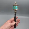 Moulin à prière bouddhiste avec mantras et turquoise 20 cm - Moulins à Prières tibétains