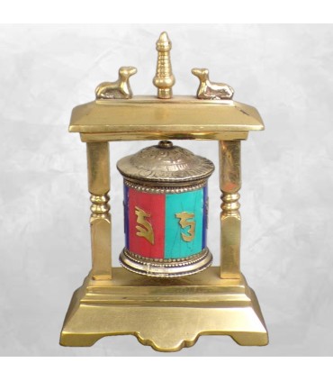 Moulin à prières en laiton et pierres naturelles.