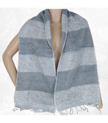 Écharpe en laine de yak, grise et bleue, fabriquée au Népal.