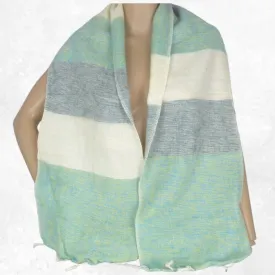 Echarpe d'hiver vert clair bleu écru, yak wool