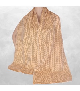 Écharpe en laine et cachemire, motif zig zag moutarde.