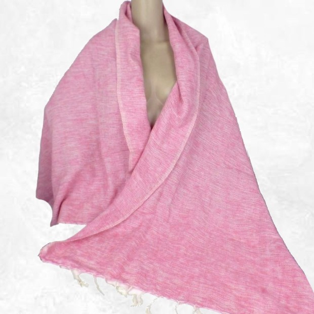 Châle en laine de yak rose, chaud et artisanal, made in Nepal